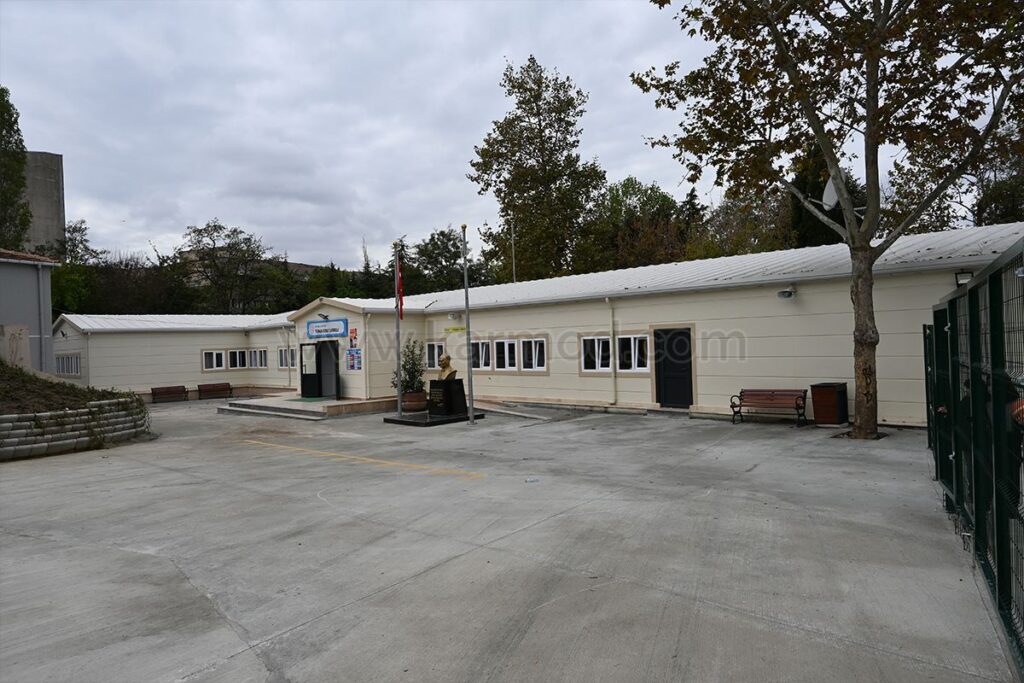 Public-Private Partnership Models for Mass Prefab Housing